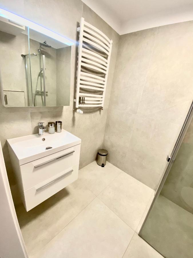 Rodzinny Apartament Platany Centrum Kołobrzeg Exterior foto